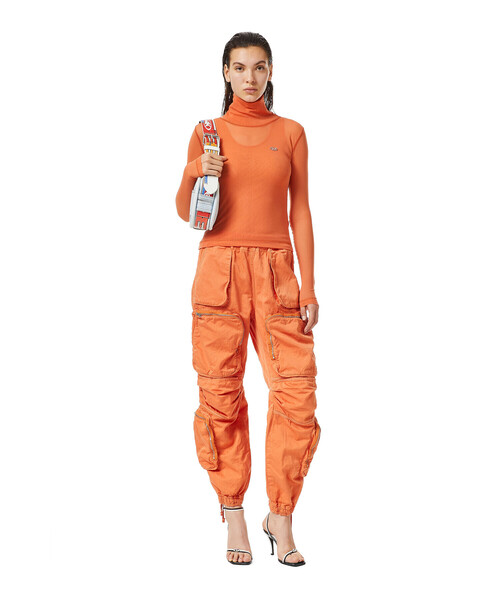 未使用　定価2.7万　ディーゼル　Dロゴ　シアー ハイネックトップス　イエローM DIESEL（ディーゼル）の「レディース ハイネック 長袖トップス