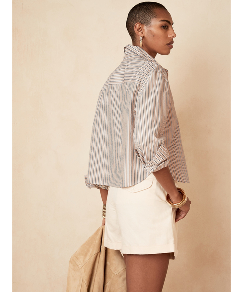 Banana Republic(バナナリパブリック)の「ペーパーウェイト ポプリン ボクシー クロップド シャツ(シャツ/ブラウス・レディース・ホワイト/ホワイト×ネイビー/マルチ/グリーン/イエロー/ブラック/グリーン系その他/ネイビー/その他・S/M/L/XS)」の9枚目の写真