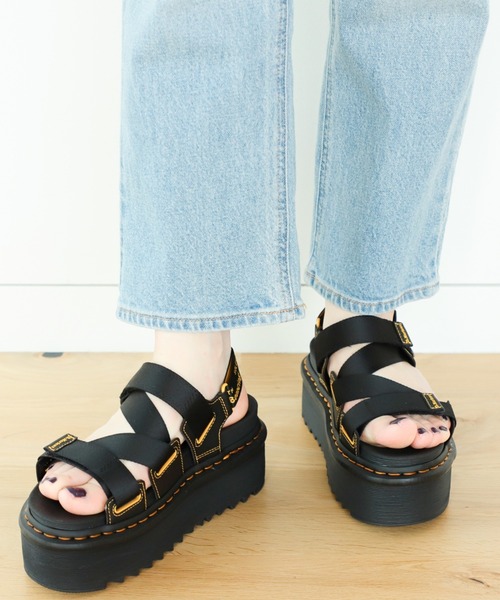 Ray BEAMS（レイビームス）の「Dr.Martens / KIMBER（サンダル・レディース・ブラック・4/5/6/3）」の7枚目の写真