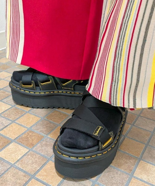 Ray BEAMS（レイビームス）の「Dr.Martens / KIMBER（サンダル・レディース・ブラック・4/5/6/3）」の14枚目の写真