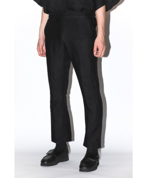 Badhiya(バディ―ヤ)の「FLARE TROUSER-linen-(その他パンツ・メンズ・ブラック/グリーン・1/2)」の2枚目の写真