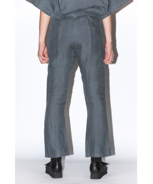 Badhiya(バディ―ヤ)の「FLARE TROUSER-linen-(その他パンツ・メンズ・ブラック/グリーン・1/2)」の5枚目の写真