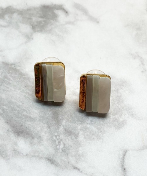 yu-ka(ユーカ)の「YU-KA : ステンドグラスピアス / STAINED GLASS PIERCE(ピアス(両耳用)・レディース・ホワイト/ブラウン/イエロー/ブルー/ホワイト系その他/ホワイト系その他2・FREE)」の3枚目の写真