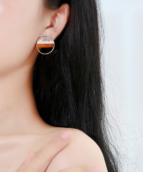 yu-ka(ユーカ)の「YU-KA : ステンドグラスピアス / STAINED GLASS PIERCE(ピアス(両耳用)・レディース・ホワイト/ブラウン/イエロー/ブルー/ホワイト系その他/ホワイト系その他2・FREE)」の7枚目の写真