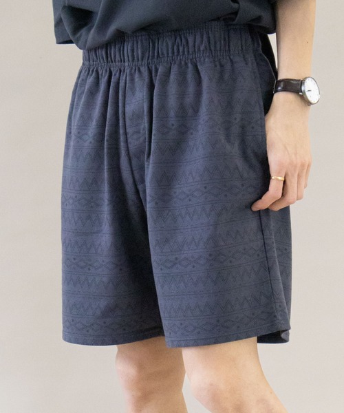 CRAFT STANDARD BOUTIQUE(クラフトスタンダードブティック)の「ナバホ柄ミニ裏毛ショーツ *(その他パンツ・メンズ・チャコールグレー/カーキ/グレー・L/LL/M)」の2枚目の写真