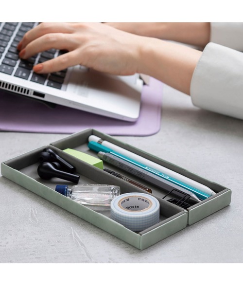 Velessera（ヴェレセラ）の「ヴェレセラ マークス ペントレイケース 筆箱（ステーショナリー・レディース・ベージュ/ラベンダー/グリーン/ブラウン系その他・FREE）」の4枚目の写真