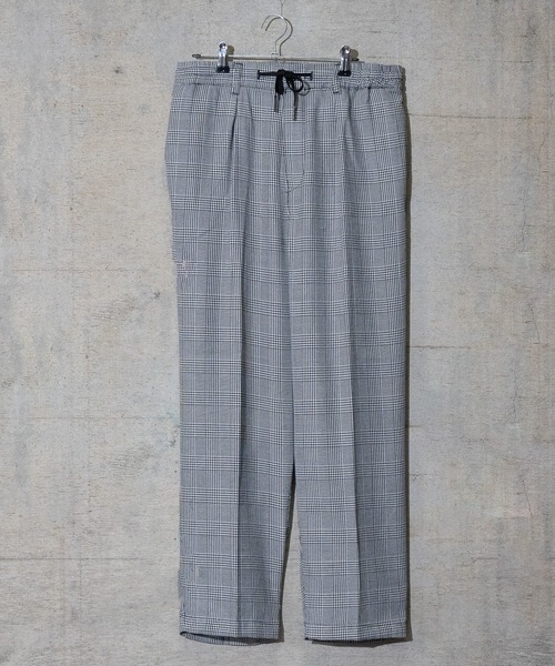 JOHN'S CLOSET(ジョンズクローゼット)の「【13】TRワイドテーパードチェックパンツ(スラックス・メンズ・チャコールグレー/ブラック/ベージュ/ブラウン/アイボリー/ブラック系その他/チェック・MEDIUM/LARGE)」の7枚目の写真