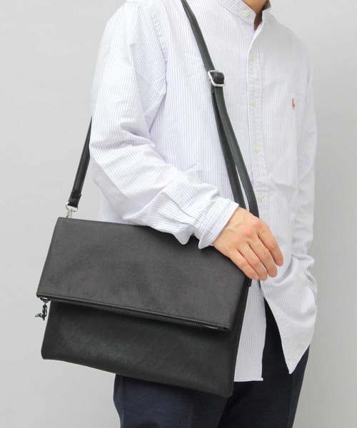 REGiSTA（レジスタ）の「異素材コンビ クラッチバッグ / ヘザーカラーPVC / フェイクレザー / ショルダーバッグ（クラッチバッグ・メンズ・ブラック/グレー・FREE）」の19枚目の写真