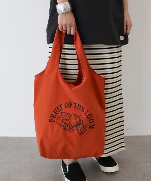 AMERICAN HOLIC(アメリカンホリック)の「【FRUIT OF THE LOOM】ポケッタブルロゴショッパー(エコバッグ/サブバッグ・レディース・ブラック/ベージュ/ネイビー/ピンク/オレンジ/ミント・FREE)」の6枚目の写真