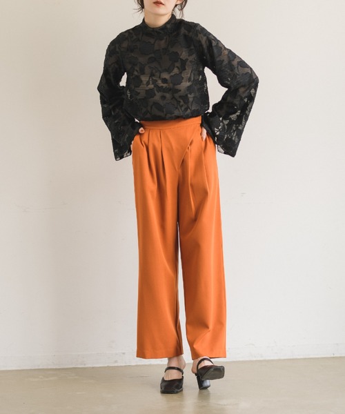 idem（イデム）の「wrap loose tuck pants/ラップルーズタックパンツ【Sサイズ展開あり】（スラックス・レディース・ブラック/グレイッシュベージュ/テラコッタ/アイボリー・SMALL/FREE）」の22枚目の写真