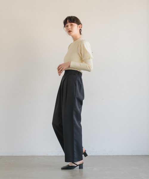idem（イデム）の「wrap loose tuck pants/ラップルーズタックパンツ【Sサイズ展開あり】（スラックス・レディース・ブラック/グレイッシュベージュ/テラコッタ/アイボリー・SMALL/FREE）」の20枚目の写真