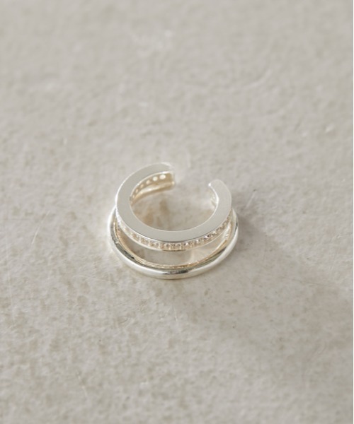 ear PAPILLONNER（イアパピヨネ）の「シルバー９２５クリアラインイヤーカフ（イヤーカフ・レディース・シルバー/ゴールド/ゴールド系その他3/シルバー系その他5・FREE）」の9枚目の写真