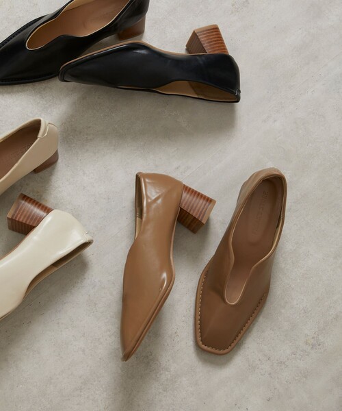 FREAK'S STORE（フリークスストア）の「【限定展開】スリットヒールパンプス（パンプス・レディース・ナチュラル/ブラック/ベージュ・23.0cm/23.5cm/24.0cm/24.5cm）」の7枚目の写真