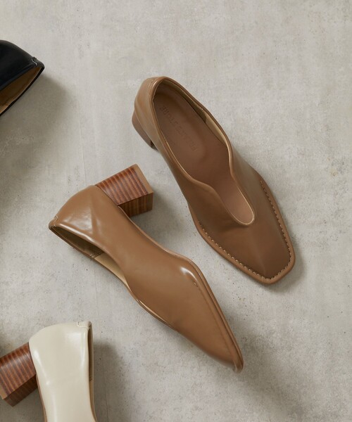 FREAK'S STORE（フリークスストア）の「【限定展開】スリットヒールパンプス（パンプス・レディース・ナチュラル/ブラック/ベージュ・23.0cm/23.5cm/24.0cm/24.5cm）」の8枚目の写真