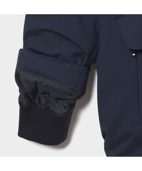 AIGLE(エーグル)の「透湿防水 フーディ ダウンパーカ ジャケット(ダウンジャケット/コート・レディース・ダークネイビー/マスタード・40/38/36)」の9枚目の写真