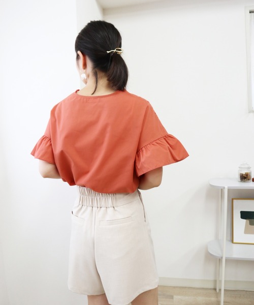 Brownie（ブラウニー）の「Brownie Vネックレース切替袖フリルブラウス（シャツ/ブラウス・レディース・ホワイト/ブラック/オレンジ・FREE）」の12枚目の写真