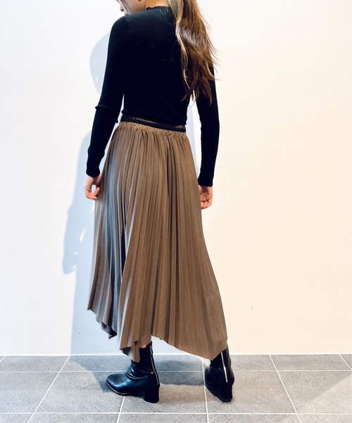 NOMAE（ノーマエ）の「アシンメトリープリーツスカート（スカート・レディース・ライトグレー/ブラック/ベージュ・FREE）」の6枚目の写真