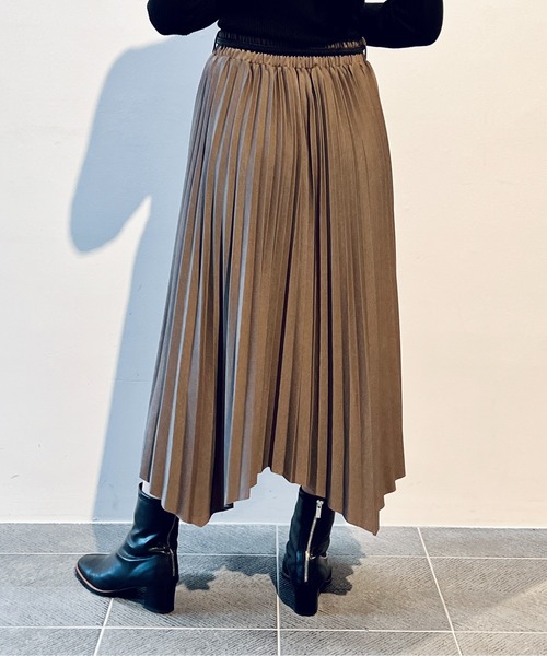NOMAE（ノーマエ）の「アシンメトリープリーツスカート（スカート・レディース・ライトグレー/ブラック/ベージュ・FREE）」の8枚目の写真
