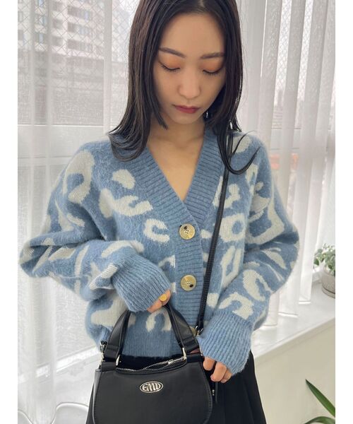 EMODA（エモダ）の「フラッフィーレオパードニットカーディガン（カーディガン/ボレロ・レディース・ベージュ/ブラック/ブルー・FREE）」の11枚目の写真