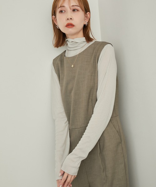 ROPE' PICNIC（ロペピクニック）の「【WEB限定カラー: ライトグレー,イエロー】シアーカットタートル（Tシャツ/カットソー・レディース・サックスブルー/ライトグリーン/オフホワイト/チャコールグレー/ピンク系その他2/ネイビー/クリーム/ピンク系その他/ホワイト系その他5/レッド/イエロー系その他2/ライトグレー/ブラック/ターコイズブルー・38）」の16枚目の写真