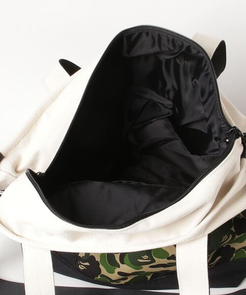 BAPEマザーズバック A BATHING APE（アベイシングエイプ）の「ABC CAMO MOMS TOTE