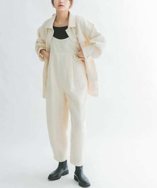 KBF（ケイビーエフ）の「ボンディングレースサロペット（サロペット/オーバーオール・レディース・ブラック/アイボリー・ONE）」の3枚目の写真