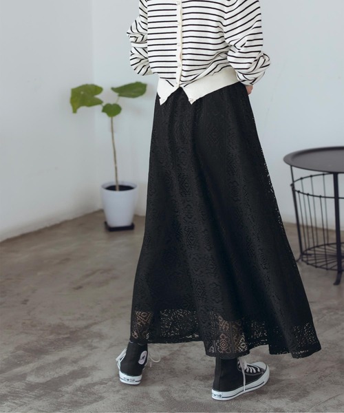 titivate（ティティベイト）の「クロシェレースフレアスカート