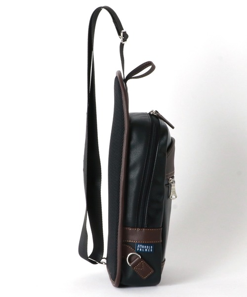 Arnold Palmer（アーノルドパーマー）の「Arnold Palmer/アーノルドパーマー PUレザー ボディーバック（ボディバッグ/ウエストポーチ・メンズ・ネイビー/ブラウン/ブルー/ブラック・FREE）」の16枚目の写真