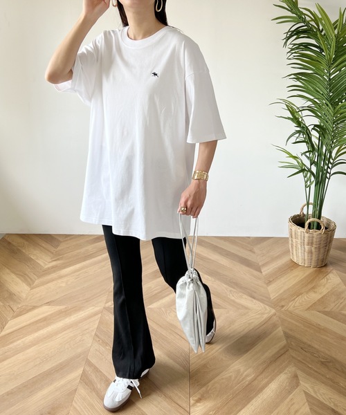 POLOCHAMPS（ポロチャンプス）の「【POLOCHAMPS/ポロチャンプス】 別注 オーバーサイズ ワンポイント刺繍 クルーネック半袖Tシャツ（Tシャツ/カットソー・レディース・ネイビー/ベージュ/ホワイト/ブラック/ダークグリーン・L/XL/M）」の7枚目の写真