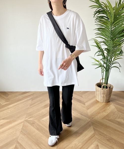 POLOCHAMPS（ポロチャンプス）の「【POLOCHAMPS/ポロチャンプス】 別注 オーバーサイズ ワンポイント刺繍 クルーネック半袖Tシャツ（Tシャツ/カットソー・レディース・ネイビー/ベージュ/ホワイト/ブラック/ダークグリーン・L/XL/M）」の11枚目の写真