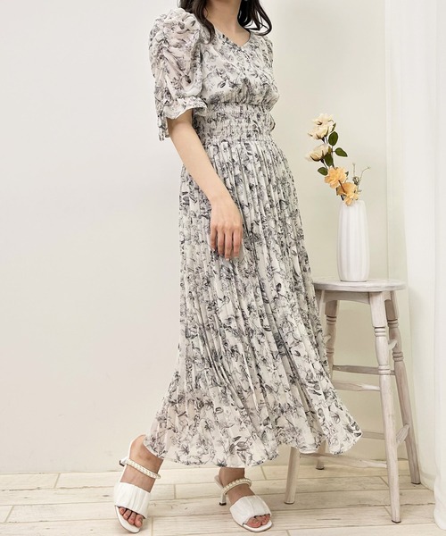 INGNI(イング)の「パール×シフォンキトゥンヒールサンダル(サンダル・レディース・グレー/オフホワイト・M/L)」の9枚目の写真