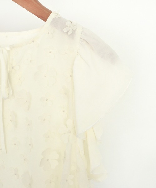 flower（フラワー）の「フローラルモチーフブラウス（シャツ/ブラウス・レディース・ブラック/アイボリー・FREE）」の5枚目の写真