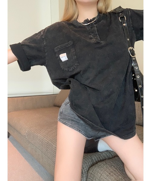 DEVICE(デバイス)の「ヘンリーネック 半袖 Tシャツ ロゴ刺繍 ヴィンテージライク ピグメント加工 ビッグシルエット ポケット 古着風(Tシャツ/カットソー・メンズ・ブラック・FREE)」の11枚目の写真