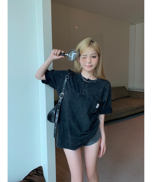 DEVICE(デバイス)の「ヘンリーネック 半袖 Tシャツ ロゴ刺繍 ヴィンテージライク ピグメント加工 ビッグシルエット ポケット 古着風(Tシャツ/カットソー・メンズ・ブラック・FREE)」の18枚目の写真