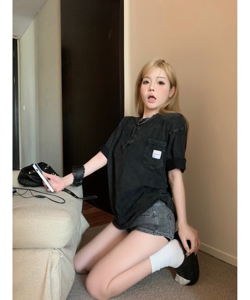 DEVICE(デバイス)の「ヘンリーネック 半袖 Tシャツ ロゴ刺繍 ヴィンテージライク ピグメント加工 ビッグシルエット ポケット 古着風(Tシャツ/カットソー・メンズ・ブラック・FREE)」の20枚目の写真