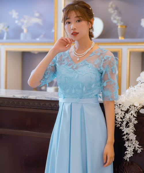 青色 花柄 Aラインロングドレス　パーティードレス 青色 花柄 Aラインロングドレス パーティードレス 青色 花柄 A
