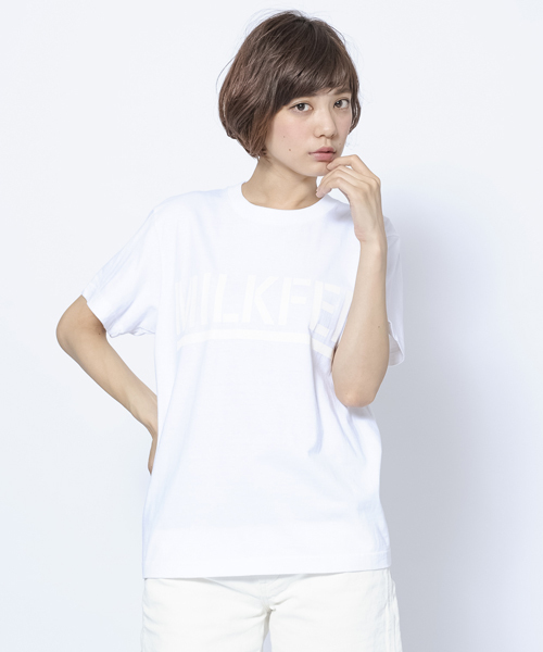 MILKFED.（ミルクフェド）の「S/S TEE BIG LOGO STENCIL A　（Tシャツ/ビッグロゴ）（Tシャツ/カットソー・レディース・ホワイト/ブラック/ネイビー/レッド・MEDIUM/SMALL）」の2枚目の写真