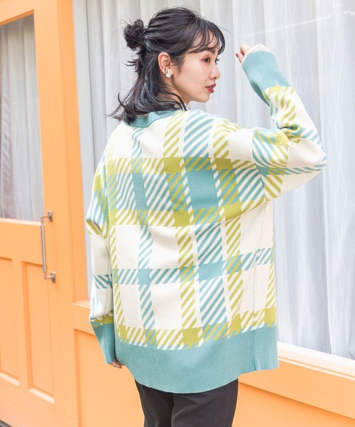 BAYFLOW（ベイフロー）の「マルチカラーチェックカーディガン（カーディガン/ボレロ・レディース・レッド/チャコール/ネイビー/ブルー・FREE）」の17枚目の写真