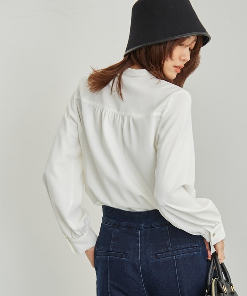 ROPE' PICNIC(ロペピクニック)の「白からの解放!多機能ブラウス/ピンタックブラウス(シャツ/ブラウス・レディース・ホワイト系その他/ベージュ系その他/ライトグレー/ネイビー・38)」の11枚目の写真