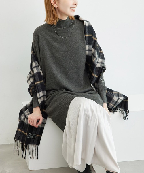 ROPE' PICNIC(ロペピクニック)の「ミニ丈ニットワンピース(ワンピース・レディース・ブラウン/チャコールグレー/オフホワイト/ブラック・38)」の3枚目の写真