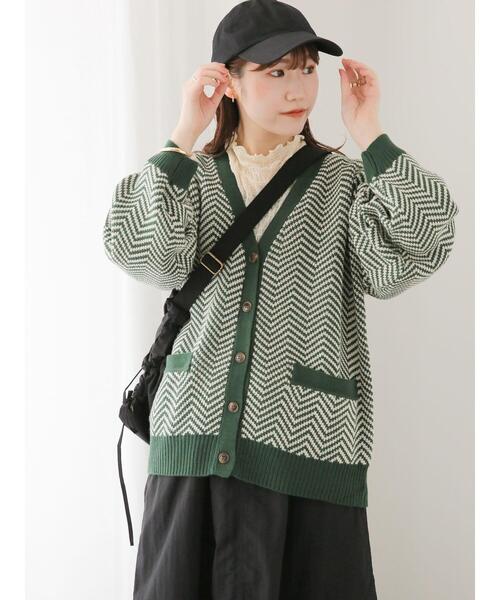ehka sopo（エヘカソポ）の「ヘリンボーン柄Vネックカーディガン（カーディガン/ボレロ・レディース・グリーン/ブラウン/ブラック/ブルー・F）」の3枚目の写真
