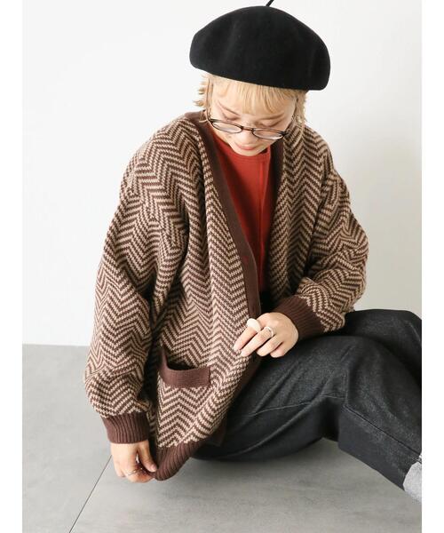 ehka sopo（エヘカソポ）の「ヘリンボーン柄Vネックカーディガン（カーディガン/ボレロ・レディース・グリーン/ブラウン/ブラック/ブルー・F）」の5枚目の写真