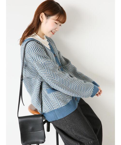 ehka sopo（エヘカソポ）の「ヘリンボーン柄Vネックカーディガン（カーディガン/ボレロ・レディース・グリーン/ブラウン/ブラック/ブルー・F）」の8枚目の写真