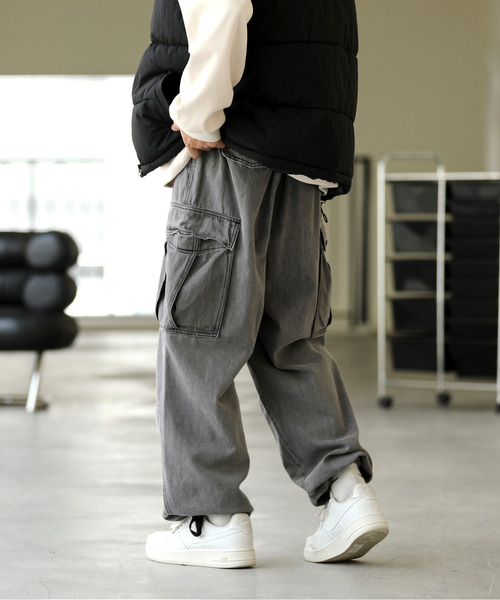 neos（ネオス）の「【neos -addictive design-】ルーズシルエット バルーン ワイド カーゴ デニム パンツ（デニムパンツ・メンズ・ブラック系その他/スミクロ/インディゴブルー/ブルー系その他/ブラック/サックスブルー・X-LARGE/MEDIUM/LARGE）」の18枚目の写真