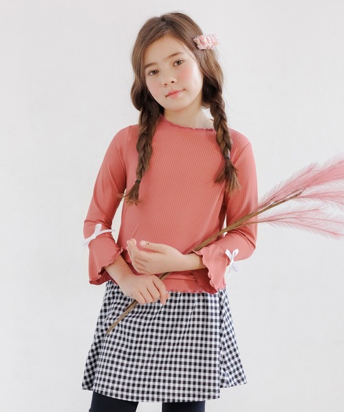 Bee des Bee(ビーデスビー)の「メロウハイネック フレア袖トップス(その他トップス・キッズ・モカ/キャメル/ピンク系/グレイッシュブルー/ブラック/ミント/ローズ系/ホワイト/ボルドー/ダークブルー・130cm/150cm/110cm/140cm/120cm/100cm)」の10枚目の写真