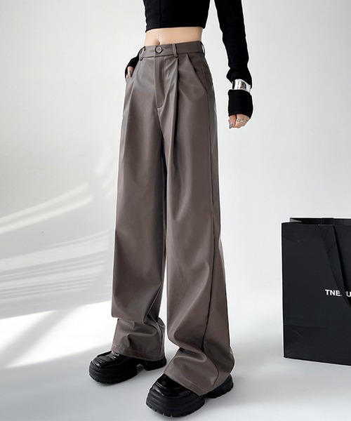 ENLIKE（エンリケ）の「PUストレートパンツ（その他パンツ・レディース・ブラウン/カーキ/ブラック・S/M）」の13枚目の写真