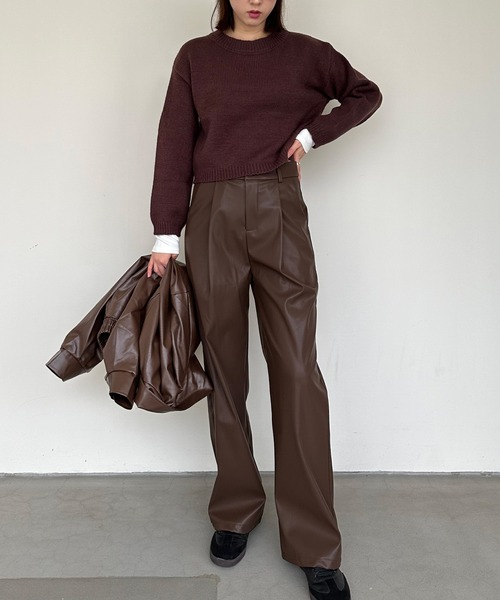 ENLIKE（エンリケ）の「PUストレートパンツ（その他パンツ・レディース・ブラウン/カーキ/ブラック・S/M）」の5枚目の写真