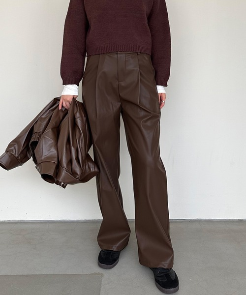 ENLIKE（エンリケ）の「PUストレートパンツ（その他パンツ・レディース・ブラウン/カーキ/ブラック・S/M）」の7枚目の写真