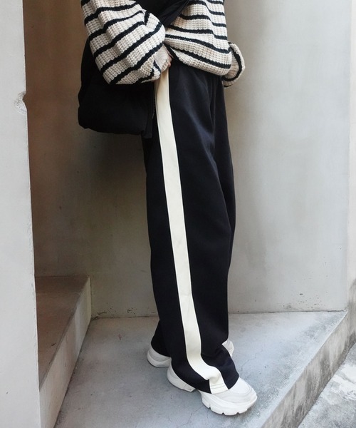 CORNERS（コーナーズ）の「トラックパンツ（スウェットパンツ・レディース・ブラック/チャコールグレー/杢グレー・M/S/L/XL）」の4枚目の写真