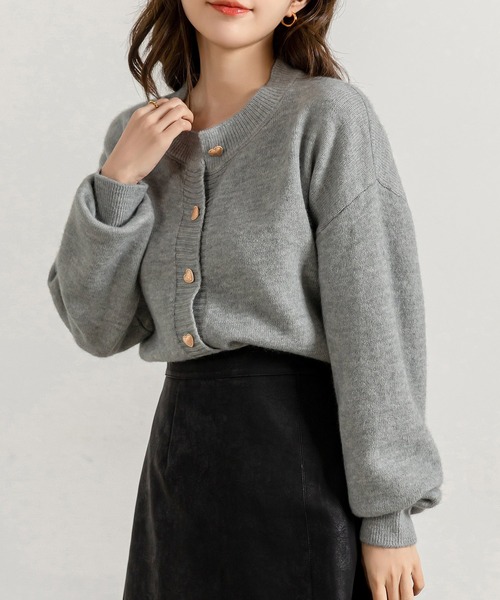 DAY CLOSET(デイ クローゼット)の「レディース 長袖ハートボタンのやわらかニットカーディガン(ニット/セーター・レディース・グレー/アイボリー/ブラック/ピンク/グリーン・FREE)」の4枚目の写真